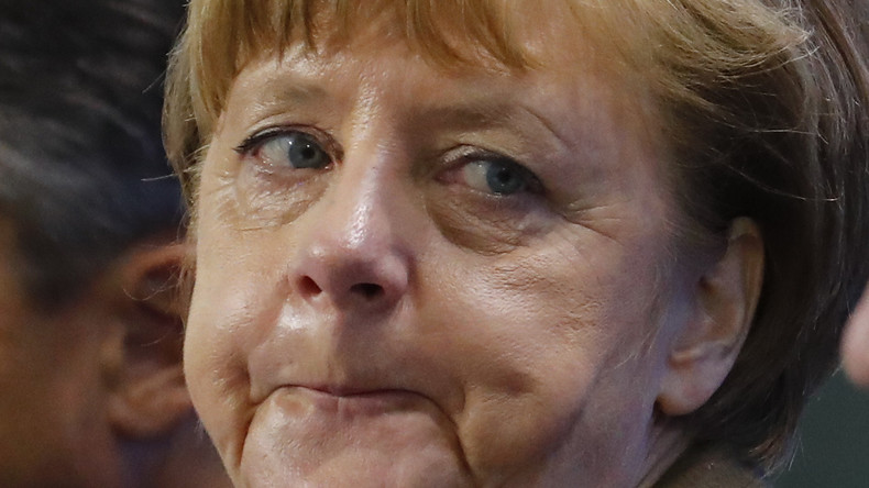 Mehrheit gegen Merkels Böhmermann-Entscheidung: Beliebtheit der Kanzlerin sinkt rapide