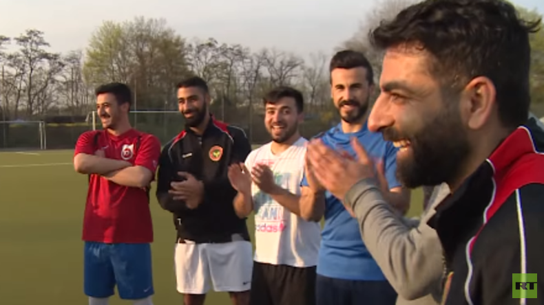 Der FC Amed Berlin: Friedliches Miteinander zwischen Kurden und Türken
