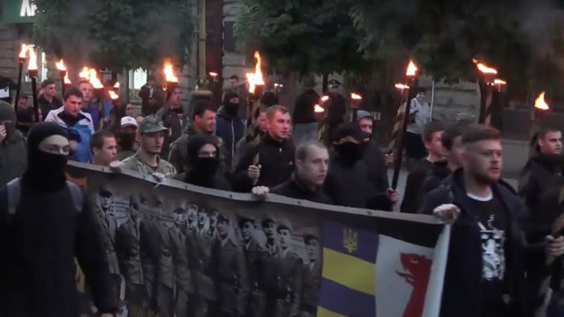 Ukraine: Nazi-Verherrlichung in Iwano-Frankiwsk - Aufmarsch "zu Ehren" der ukrainischen SS-Division