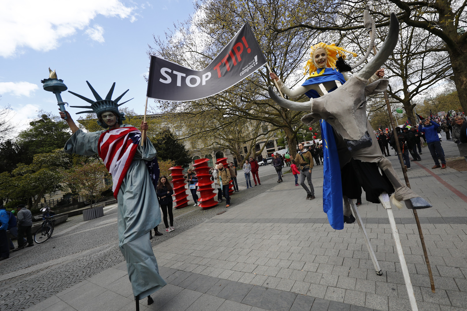 Proteste gegen Freihandel in Hannover: TTIP und CETA stoppen