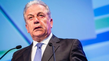 LIVE: EU-Kommissar Avramopoulos hält Pressekonferenz zu Integration von Migranten