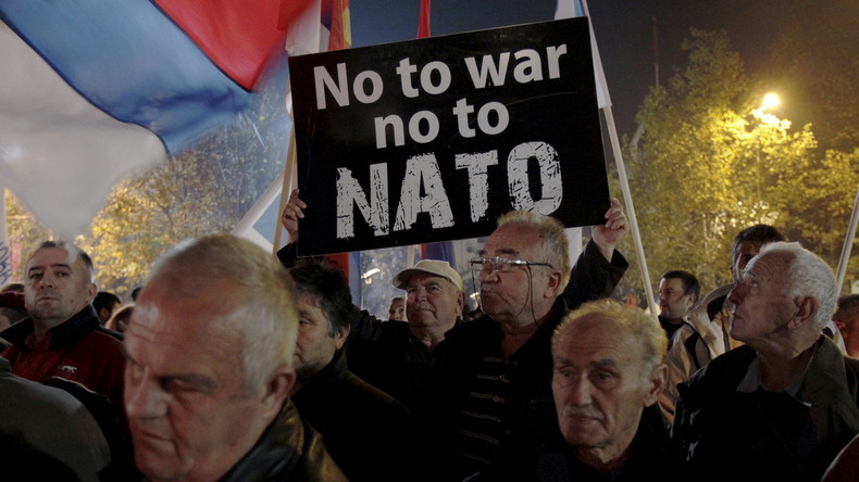 „Die Bundesregierung zündelt auf dem Balkan weiter“ - Wie EU und NATO sich nach Osten ausbreiten