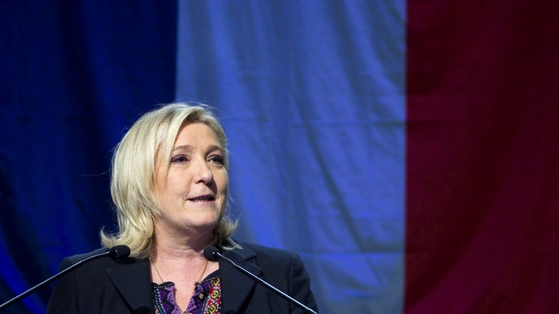 Marine Le Pen verspricht, die Krim als russisch anzuerkennen, wenn sie Frankreichs Präsidentin wird
