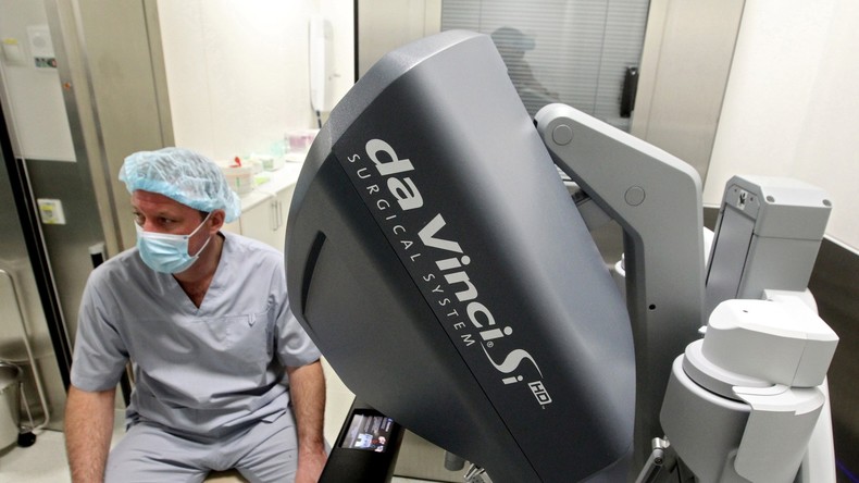 Roboterchirurgie: Ärzte können heute weltweit roboterunterstütze Operation in Russland verfolgen