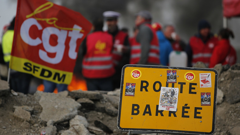 Kampf gegen Sozialabbau: Gewerkschaften blockieren Frankreichs Energieversorgung