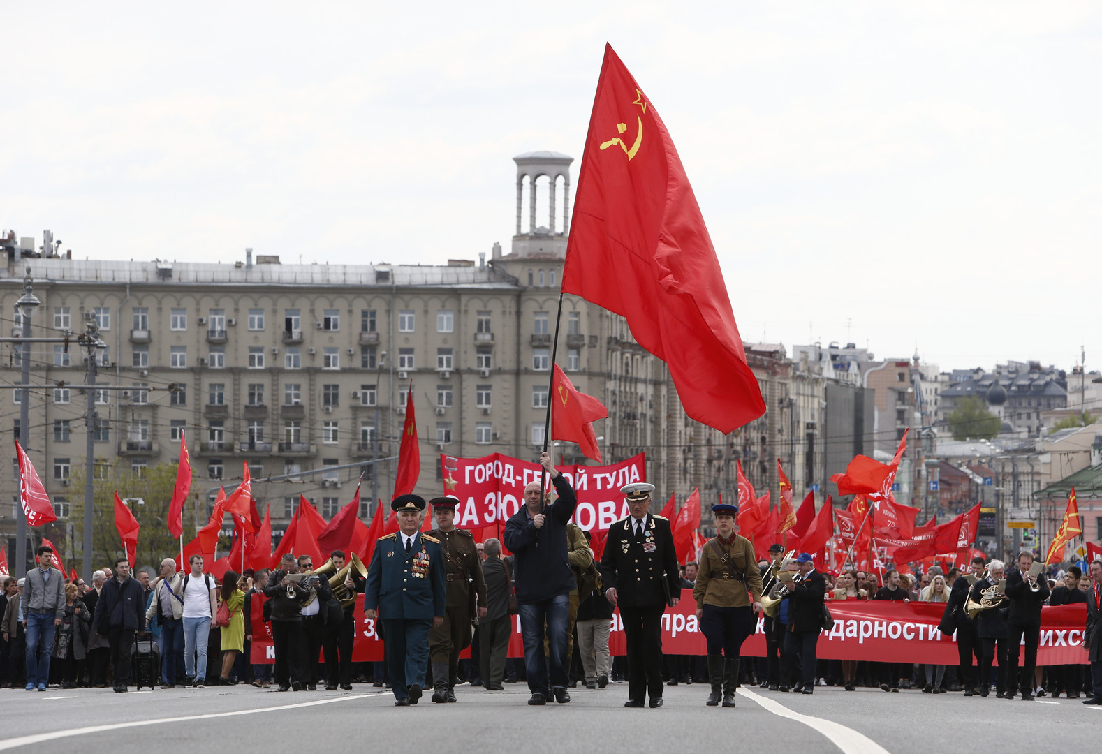 Bildergalerie zum Kampftag 1. Mai: Demonstrationen weltweit