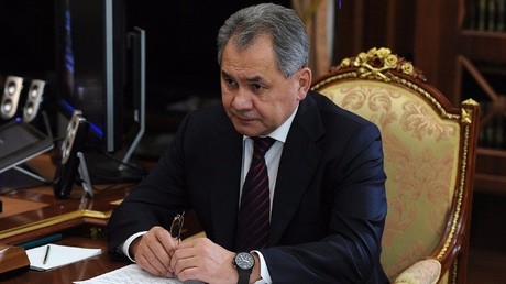Live: Russlands Verteidigungsminister Sergei Schoigu zu globalem Terrorismus - Pressekonferenz