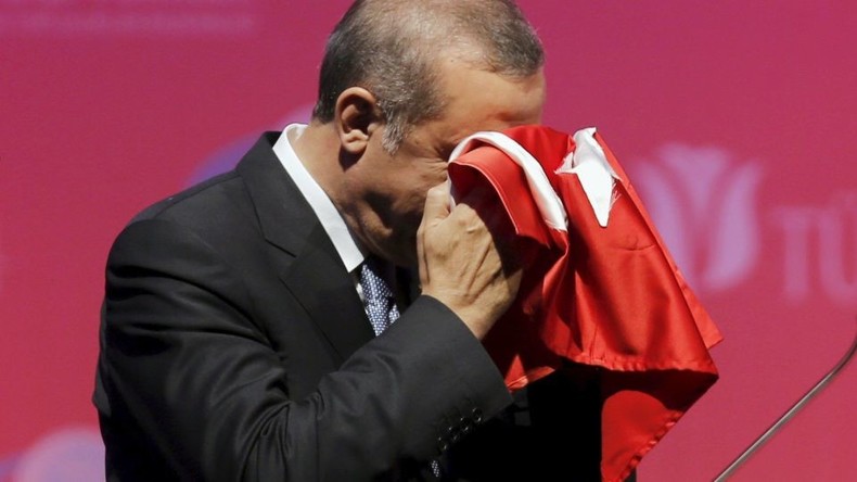 Kreml: Erdogan entschuldigt sich offiziell bei Putin für Tod des russischen Piloten