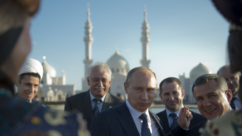 Wladimir Putin wünscht den Muslimen in Russland ein gesegnetes Fastenbrechen