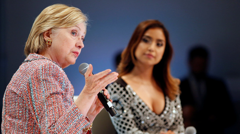 Hillary Clinton: E-Mail-Affäre eskaliert zusehends