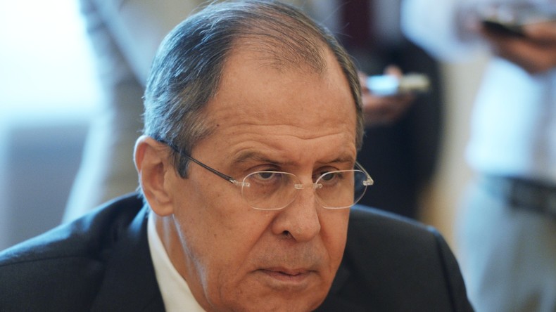 Lawrow: Russland über Untätigkeit des UN-Sondergesandten für innersyrische Verhandlungen besorgt