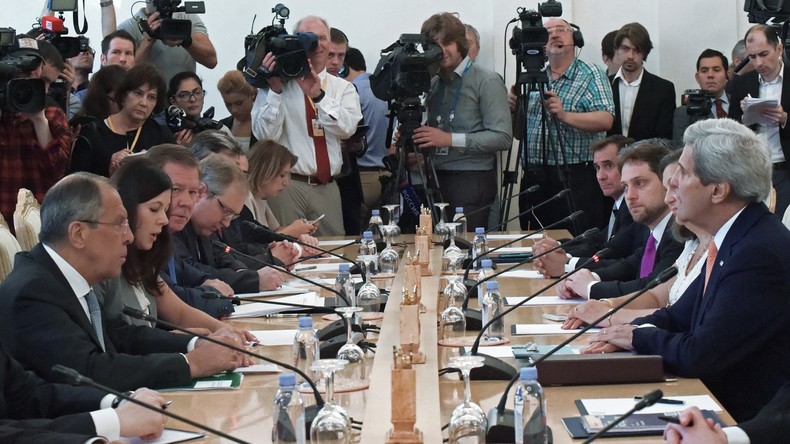 LIVE UPDATES: Sergej Lawrow und John Kerry geben gemeinsame Pressekonferenz