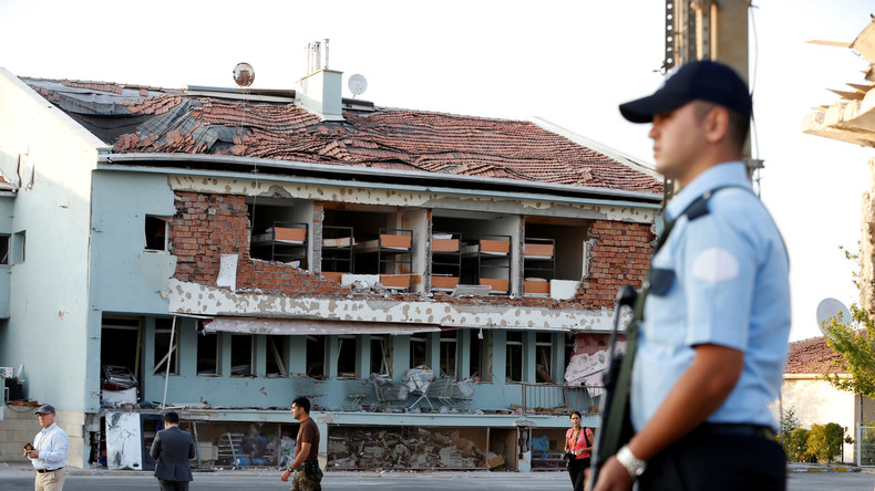 Die Türkei nach dem Putschversuch: Säuberungen und Leaks