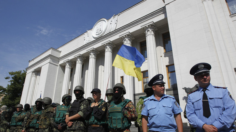 Ukrainische Beamte unterschlagen 200.000 US-Dollar beim Errichten von Befestigungsanlagen im Donbass
