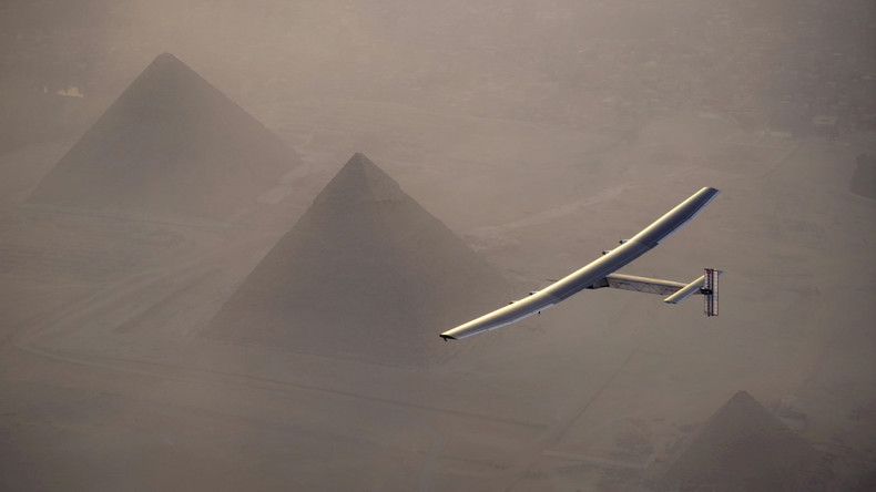Landung von „Solar Impulse 2“ nach erster erfolgreicher Weltumrundung ohne Treibstoff