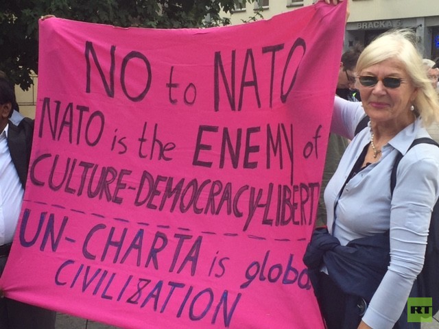 NATO-Gipfel: Proteste in Warschau, Bedenken in Deutschland