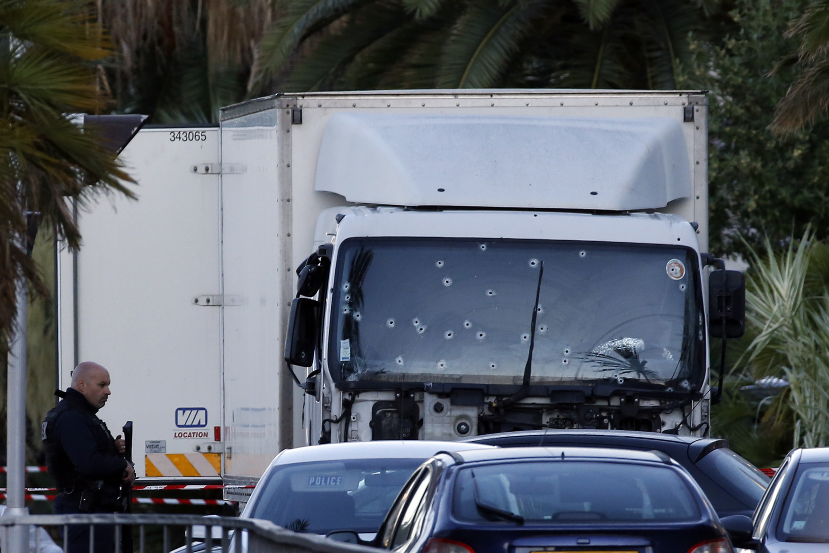 LIVE UPDATES: Terroranschlag in Frankreich – LKW rast in Menschenmenge – Über 80 Tote in Nizza