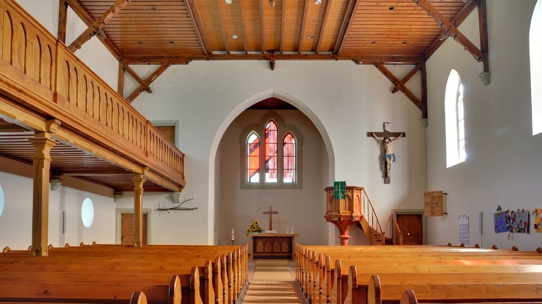 Wenn Pastoren Politik machen - Mengener Pfarrer hetzt in Kirchenbrief gegen Russland und Putin