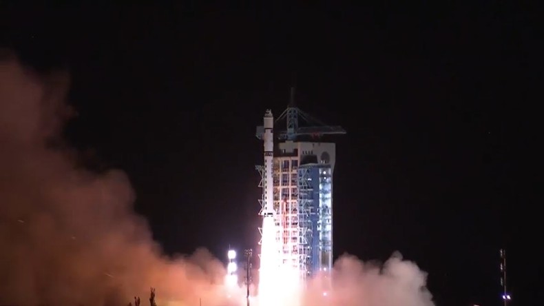Auf dem Weg zur Quantenkryptografie: China schickt neuen "abhörsicheren" Satelliten ins All