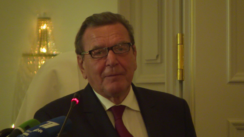 Altkanzler Schröder: „Zeit für neue Ost-Politik und gemeinsame Sicherheitsstruktur mit Russland“
