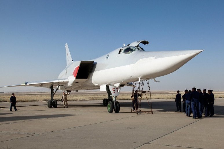 Syrien: Russische Überschallbomber fliegen vom Iran aus Angriffe gegen IS- und Al-Nusra-Stellungen