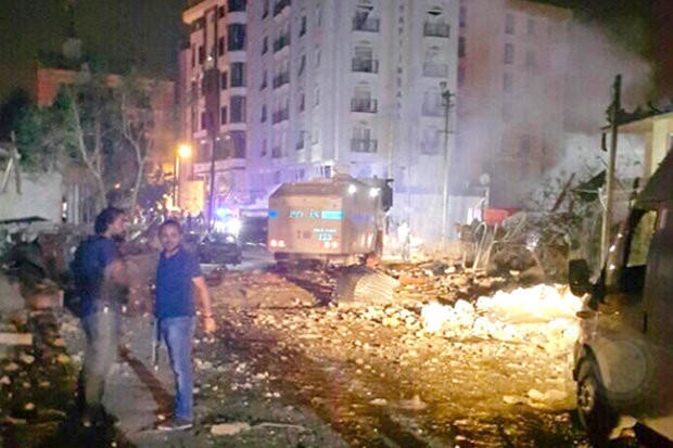 Türkei: Zahlreiche Anschläge fordern mindestens 12 Tote und mehr als 200 Verletzte