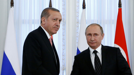 Erdogan und Putin geben gemeinsame Pressekonferenz in St. Petersburg
