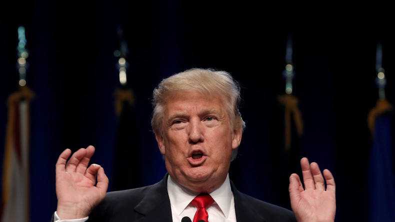 Neue Verschwörungstheorie in den USA: Putin und Trump haben Hillary Clinton vergiftet