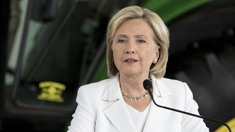 Anhörung zu Hillary Clintons E-Mails: FBI gibt Unregelmäßigkeiten zu