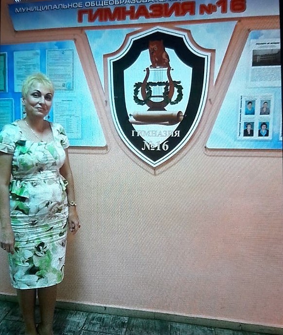 Brav und fleißig in der Schule? - Austauschschülerin berichtet RT von ihrem Leben in Russland