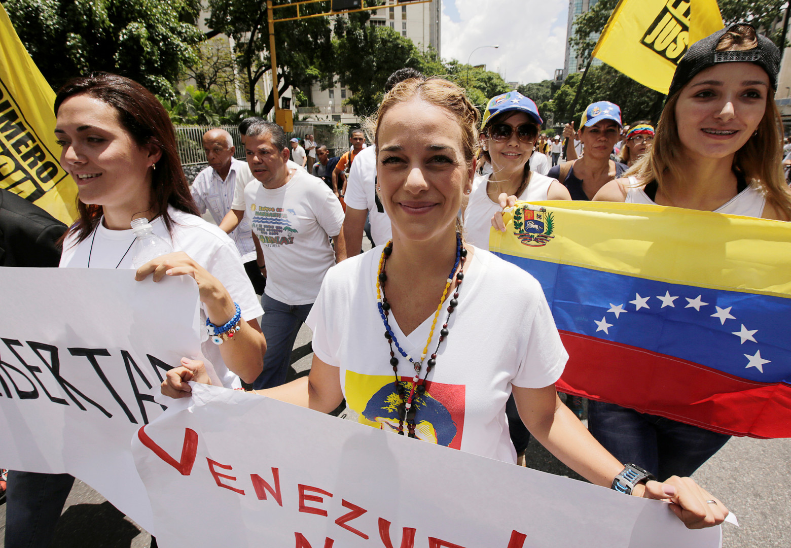 Wahlfälschung in Venezuela: Fast 11.000 Verstorbene unterschreiben für Absetzung Maduros