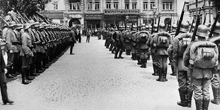 Deutschland als "Ordnungsmacht" in der Ukraine - Altes Spiel mit zwei Optionen