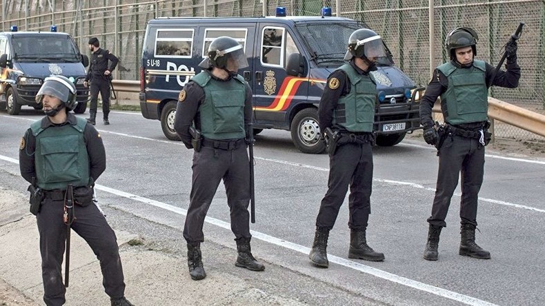 Spanien: 67 Migranten aus Haftzentrum für Flüchtlinge geflohen