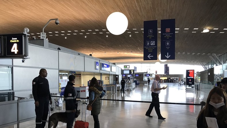 Vermutlich Probealarm - Flughafen Paris-Charles-de-Gaulle evakuiert