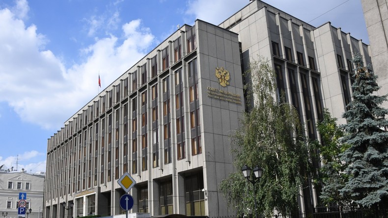 Russischer Föderationsrat stimmt unbefristeter Stationierung von Luftstreitkräften in Syrien zu