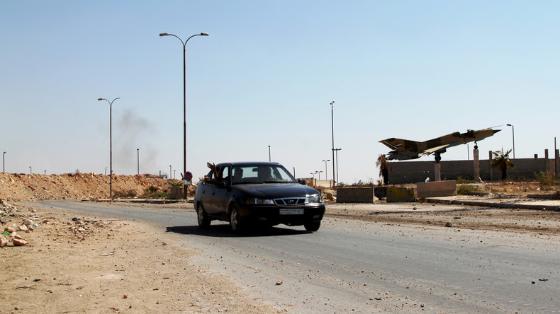 Terroristen nehmen wichtigste Zufahrtsstraße zu Aleppo unter Beschuss