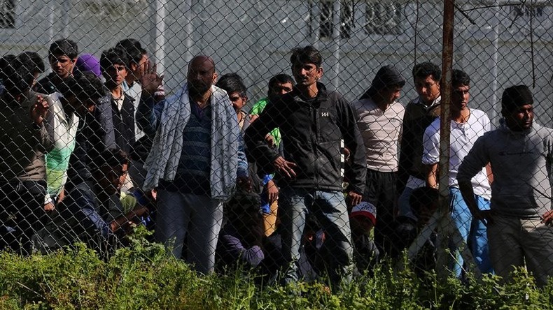 Griechenland: Flüchtlinge setzen EU-Büro für Asylfragen in Brand
