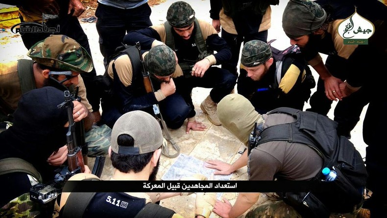 Syrien: Rebellen und Dschihadisten starten mit neuen Waffen Überraschungsoffensive auf Aleppo