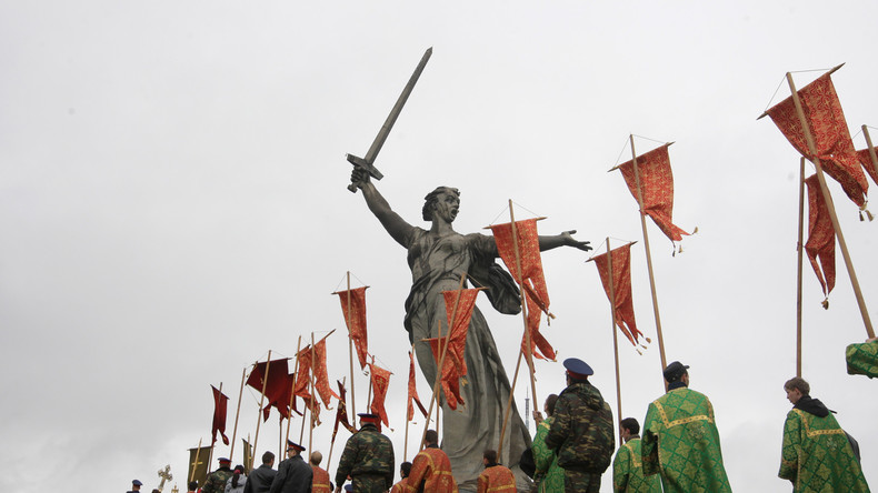 Zum Kriegsgedenken im ehemaligen Stalingrad - Deutsche Schülerin berichtet von ihrer Reise
