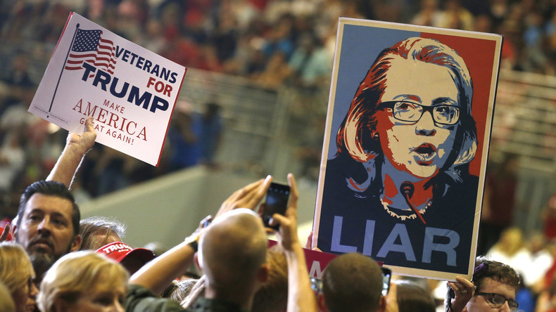 Muss Hillary Clinton wegen Geheimnisverrats in den Knast?