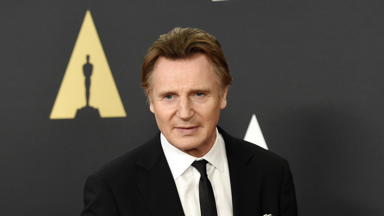 Schauspieler Liam Neeson trifft sich mit syrischen Flüchtlingen in Jordanien