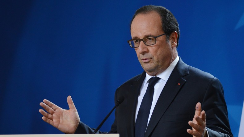 Frankreich: Resolutionsprojekt zur Amtsenthebung von Hollande beim Élysée-Palast eingereicht