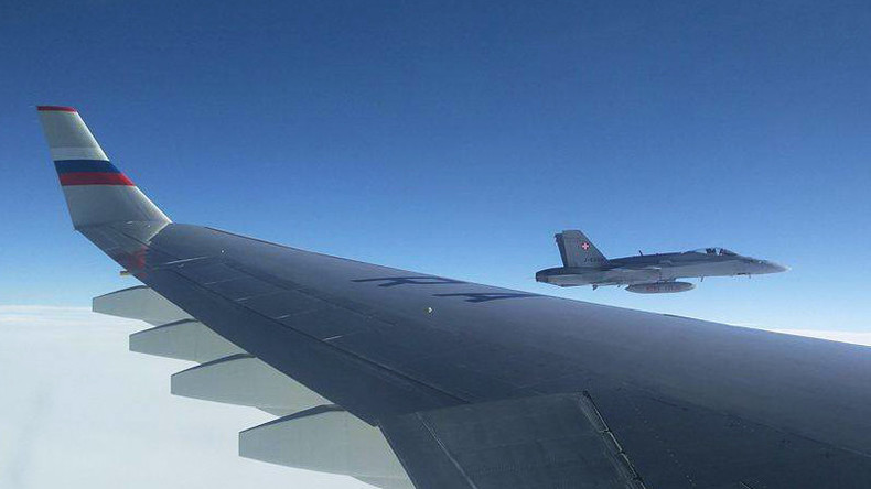 Moskau fordert von Bern eine Erklärung wegen Kampfjets in der Nähe der russischen Maschine
