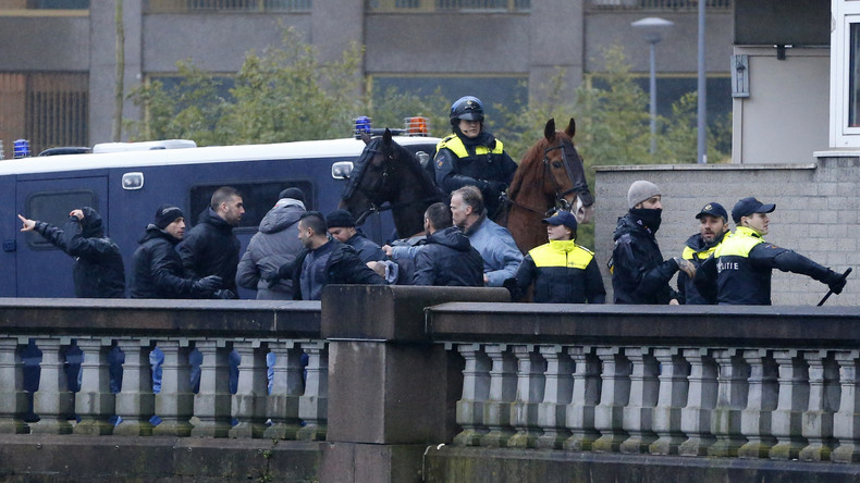 Niederlande: Polizei nimmt mehr als 160 Protestler in Gewahrsam