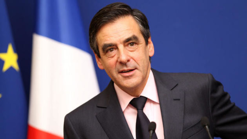 Vorwahl in Frankreich: Ex-Premier Fillon gewinnt, Sarkozy räumt Niederlage ein