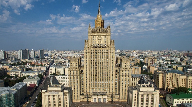Russisches Außenministerium: Über 3.000 Russen kämpften an Seite von Terroristen in Syrien und Irak
