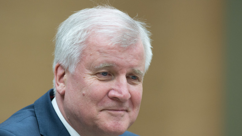 CSU-Chef Seehofer lädt Trump nach Bayern ein