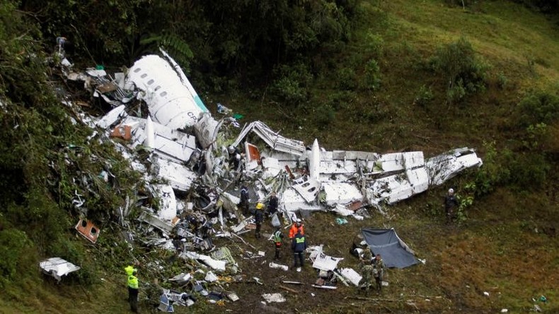 Flugzeugunglück in Kolumbien: 76 Tote – Dreitägige Staatstrauer in Brasilien angeordnet