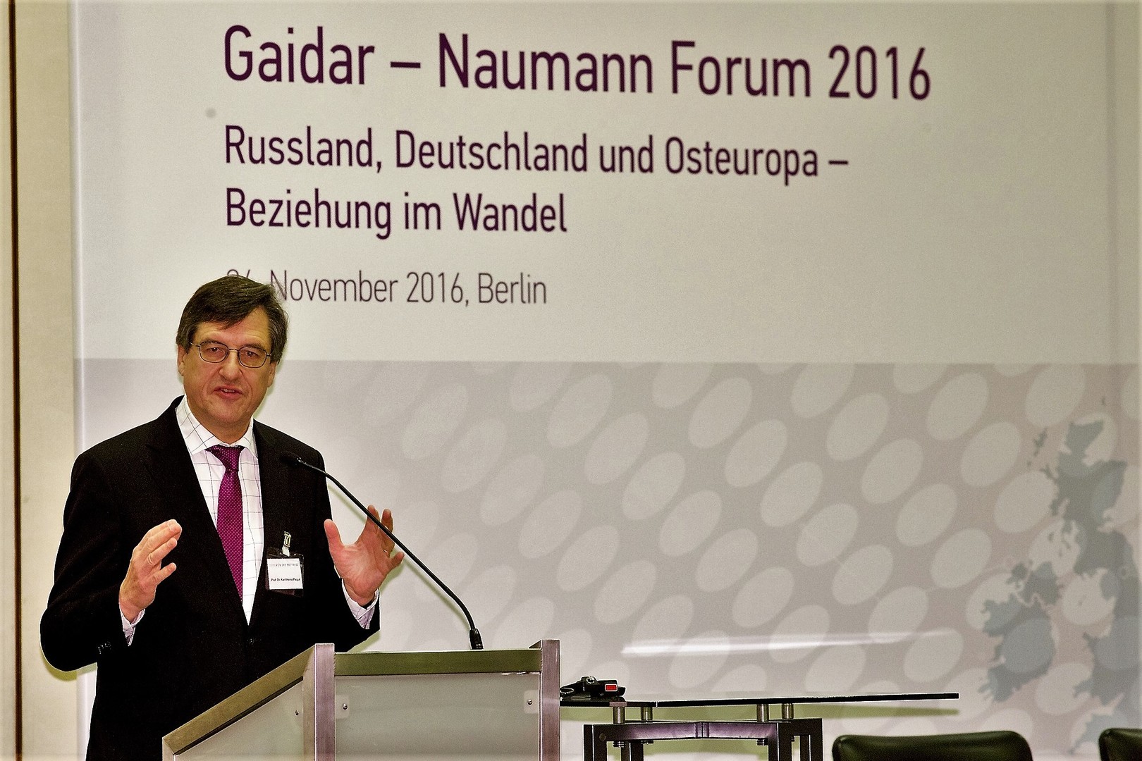FDP-Forum zu Russland entgleitet - Sanktionsbefürworter fast von der Bühne gebuht