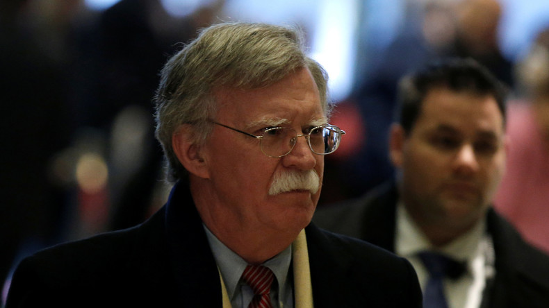 Ehemaliger US-Botschafter Bolton: "Hackerangriffe könnten auch False Flag der US-Regierung sein"
